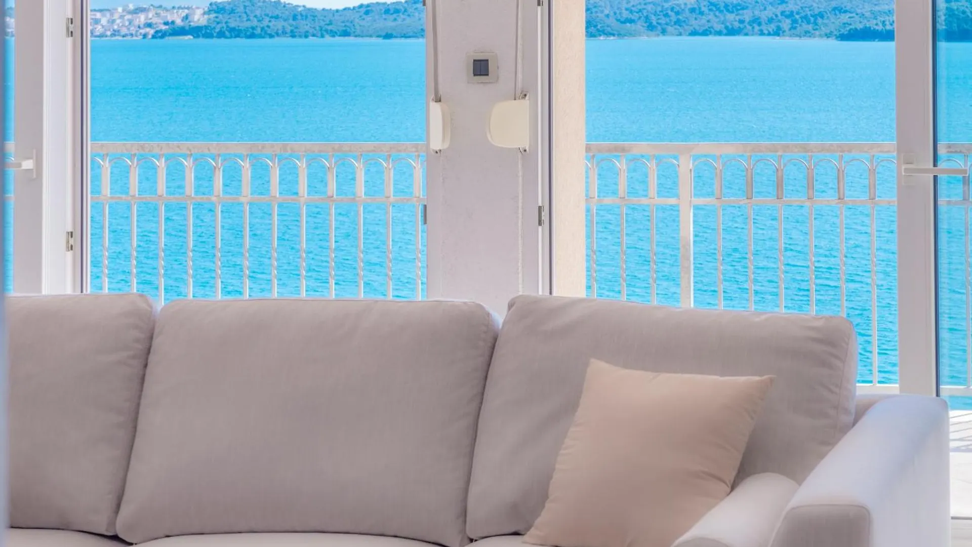 Apartments More Trogir